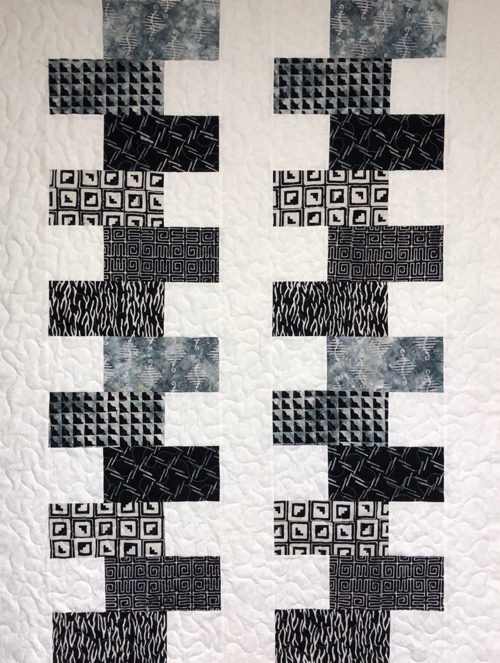 DARCEY Black and White Batik 43x54